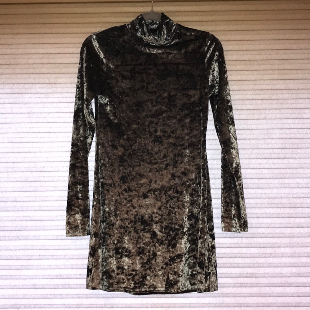 UO velvet light blue dress